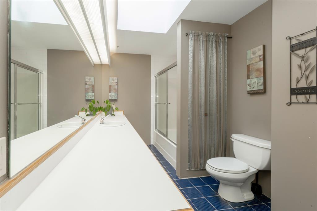 17352 26A AVENUE, White Rock