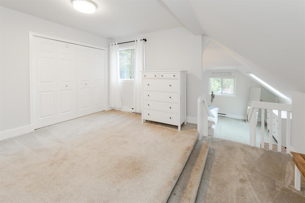 17352 26A AVENUE, White Rock