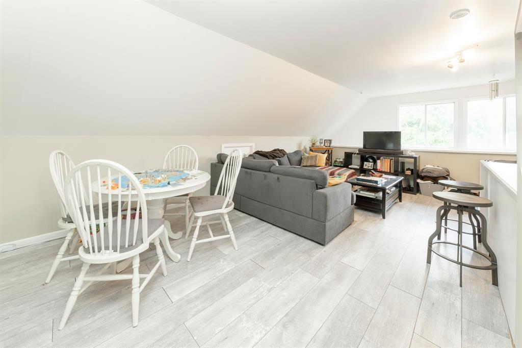 17352 26A AVENUE, White Rock