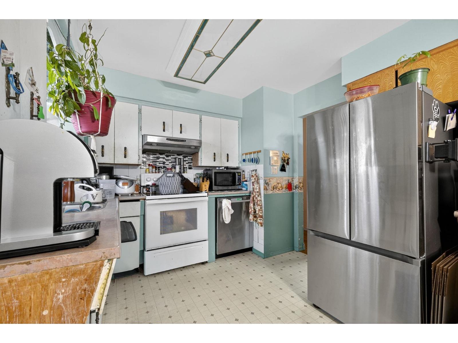 7886 140 STREET, Surrey