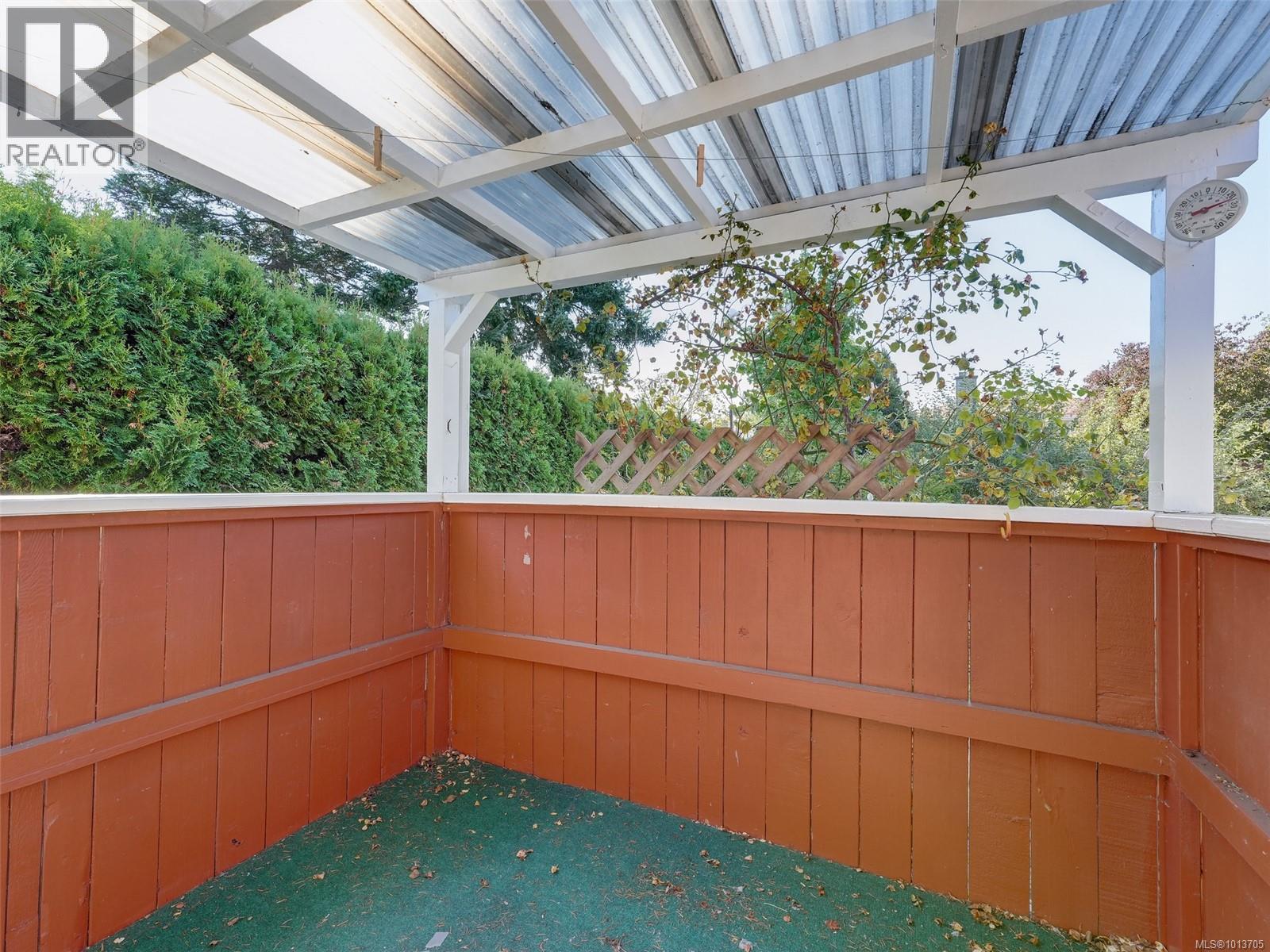 2532 Shakespeare St, Victoria