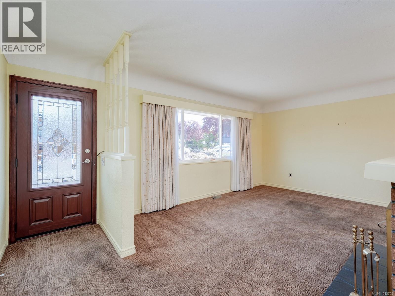 2532 Shakespeare St, Victoria