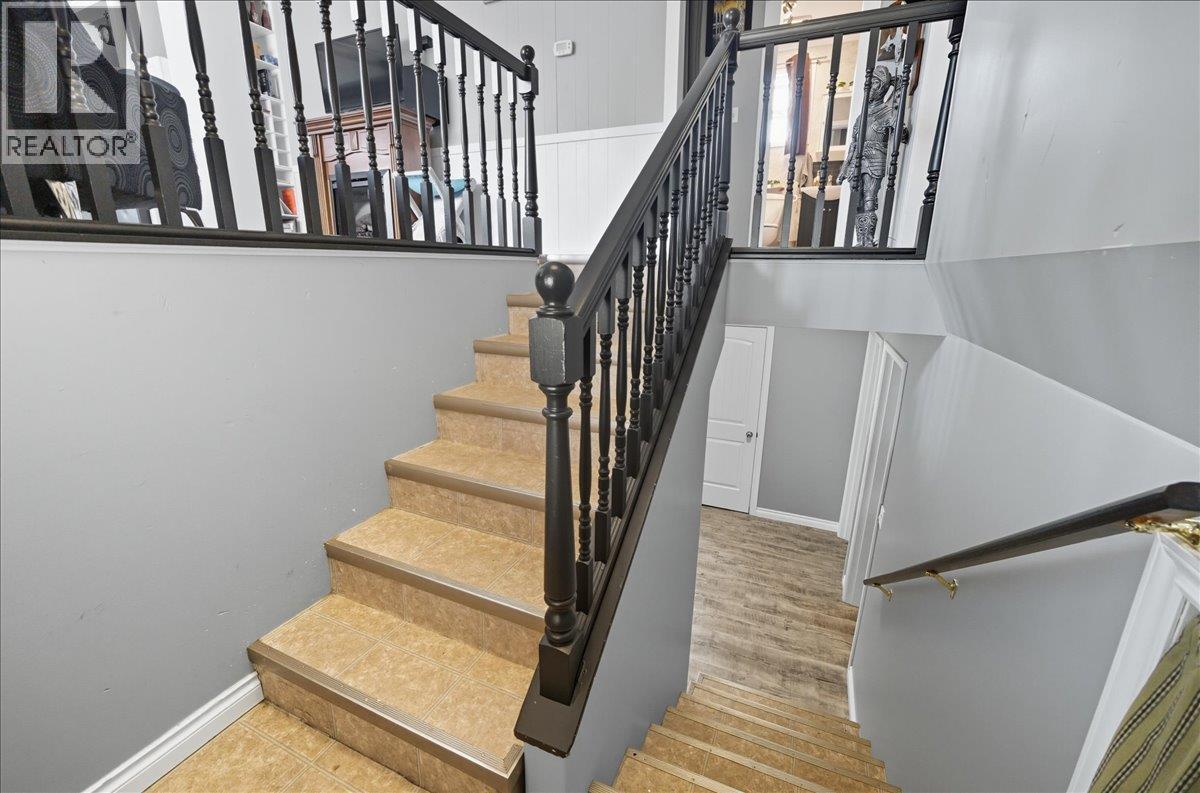 1076 Columbia Heights Road, Robson