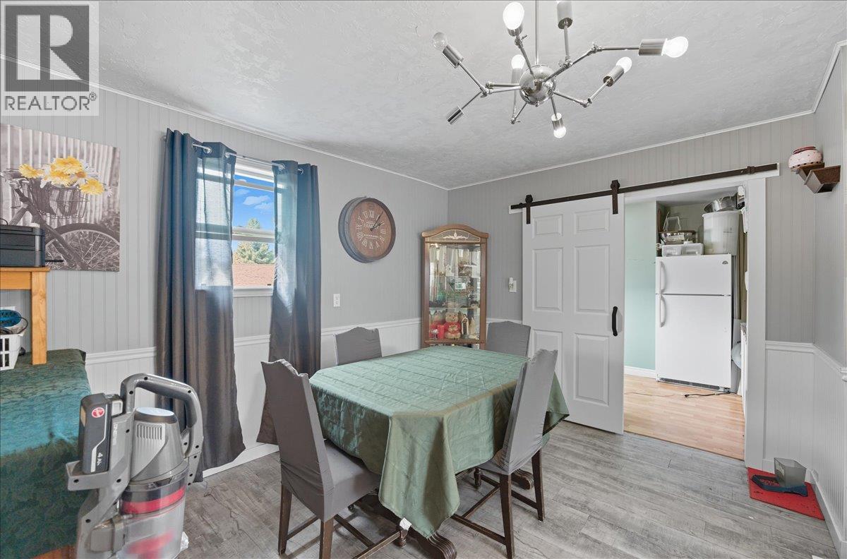 1076 Columbia Heights Road, Robson