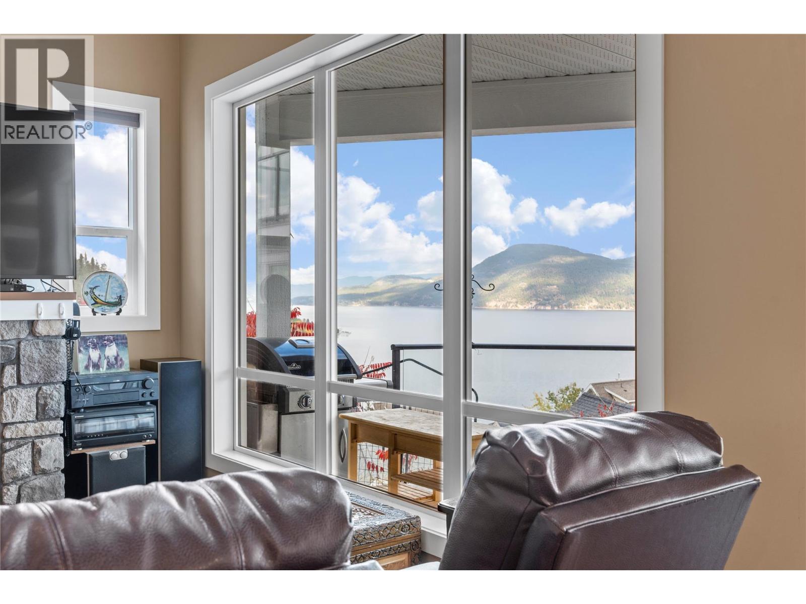 6754 La Palma Loop - 17
