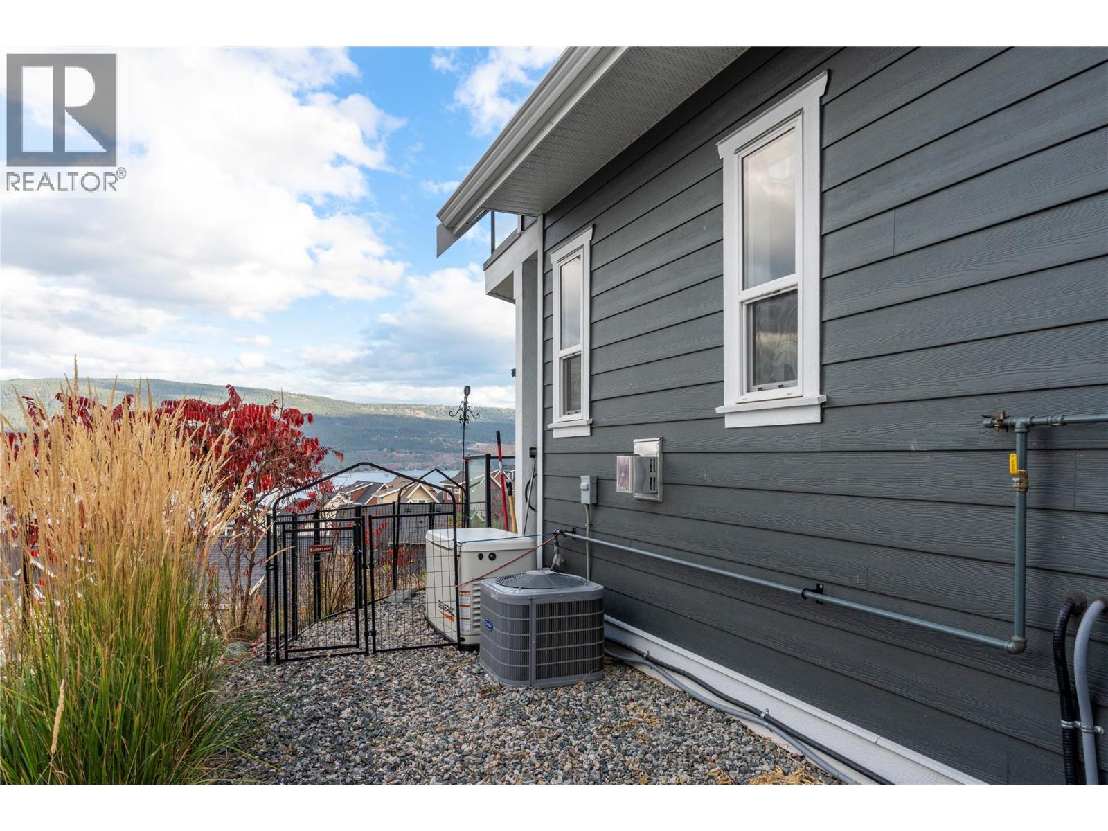 6754 La Palma Loop - 35