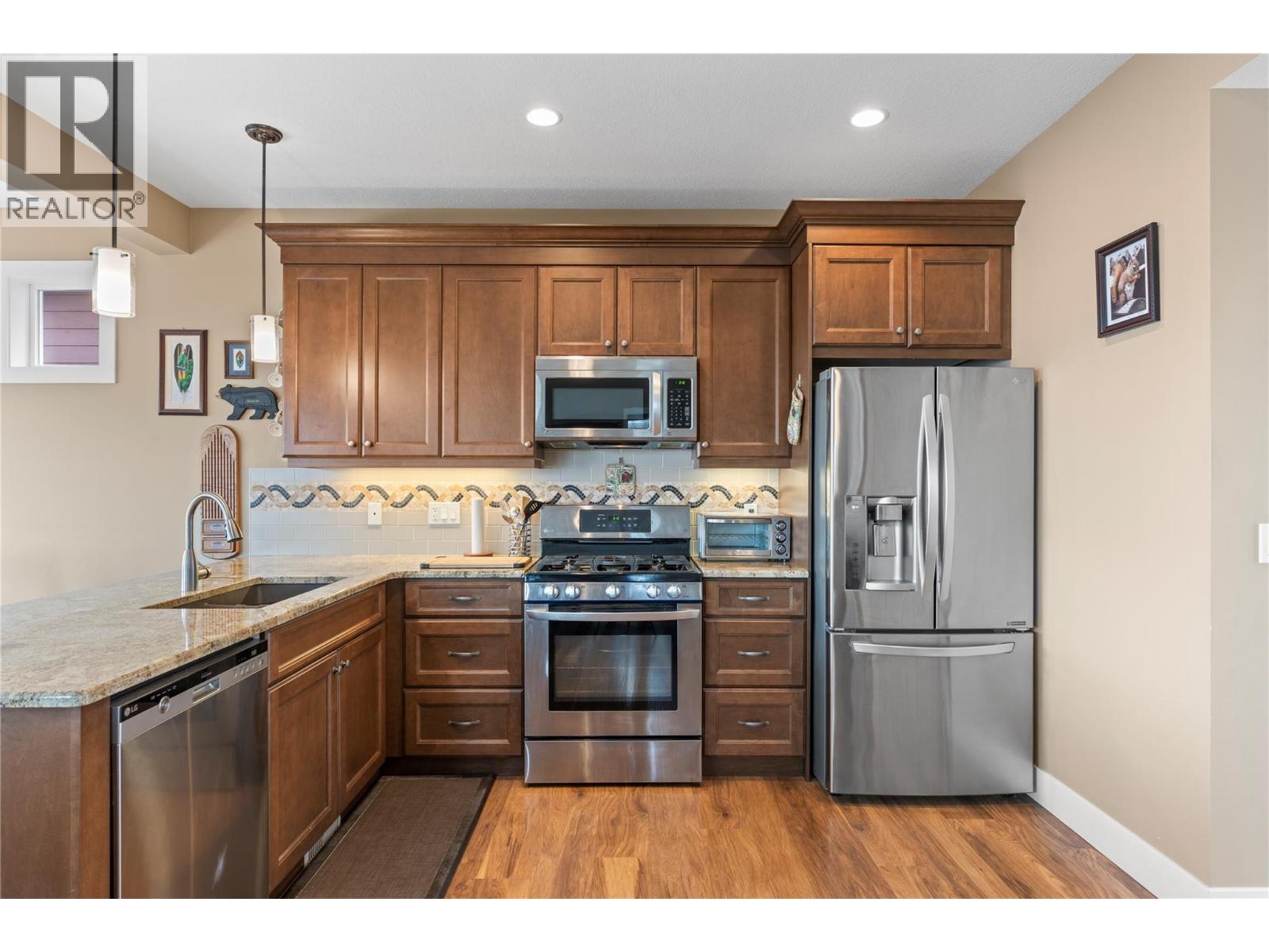 6754 La Palma Loop - 7