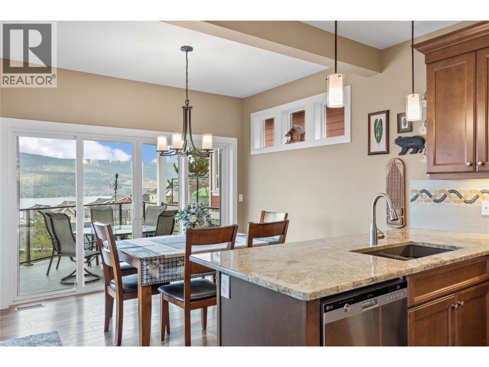6754 La Palma Loop - 8