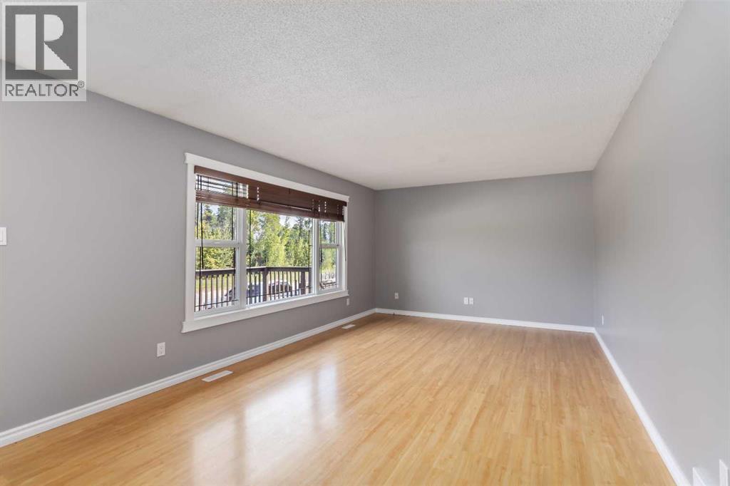 109 Rosslyn Street, Fort McMurray
