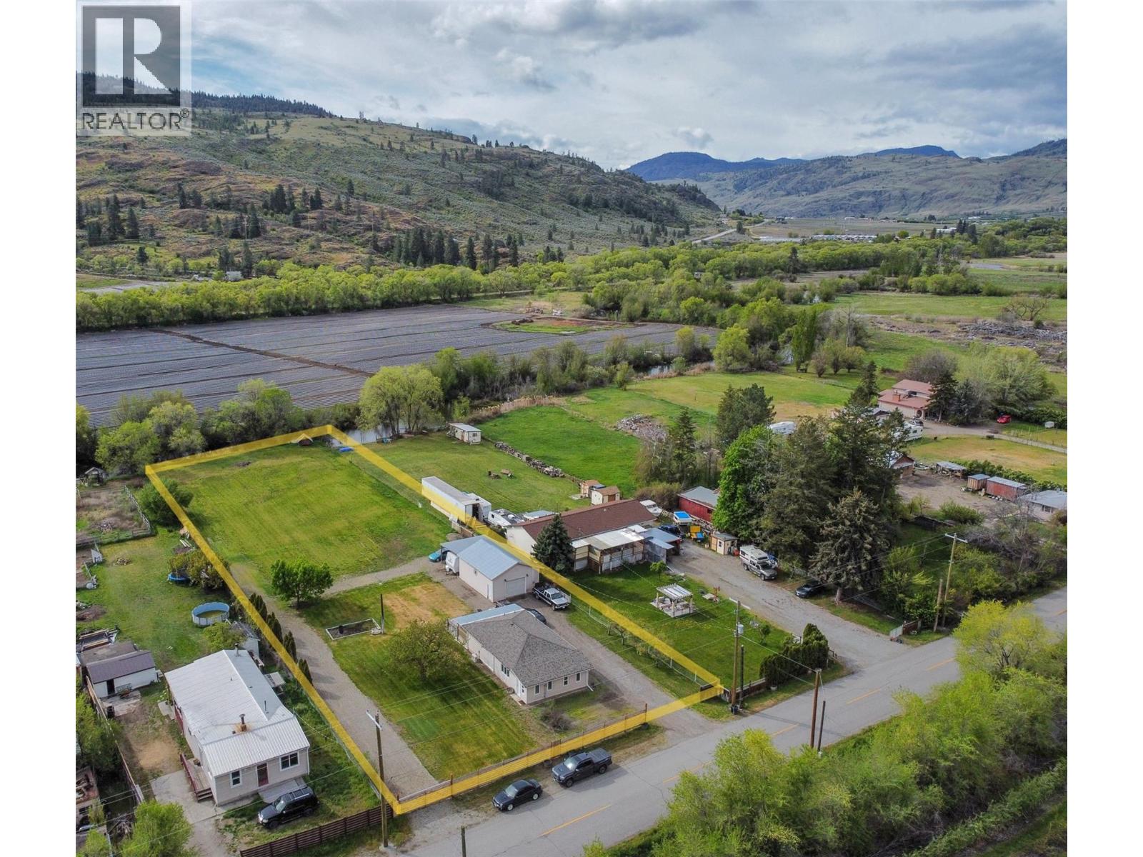 5471 SAWMILL Road, Oliver