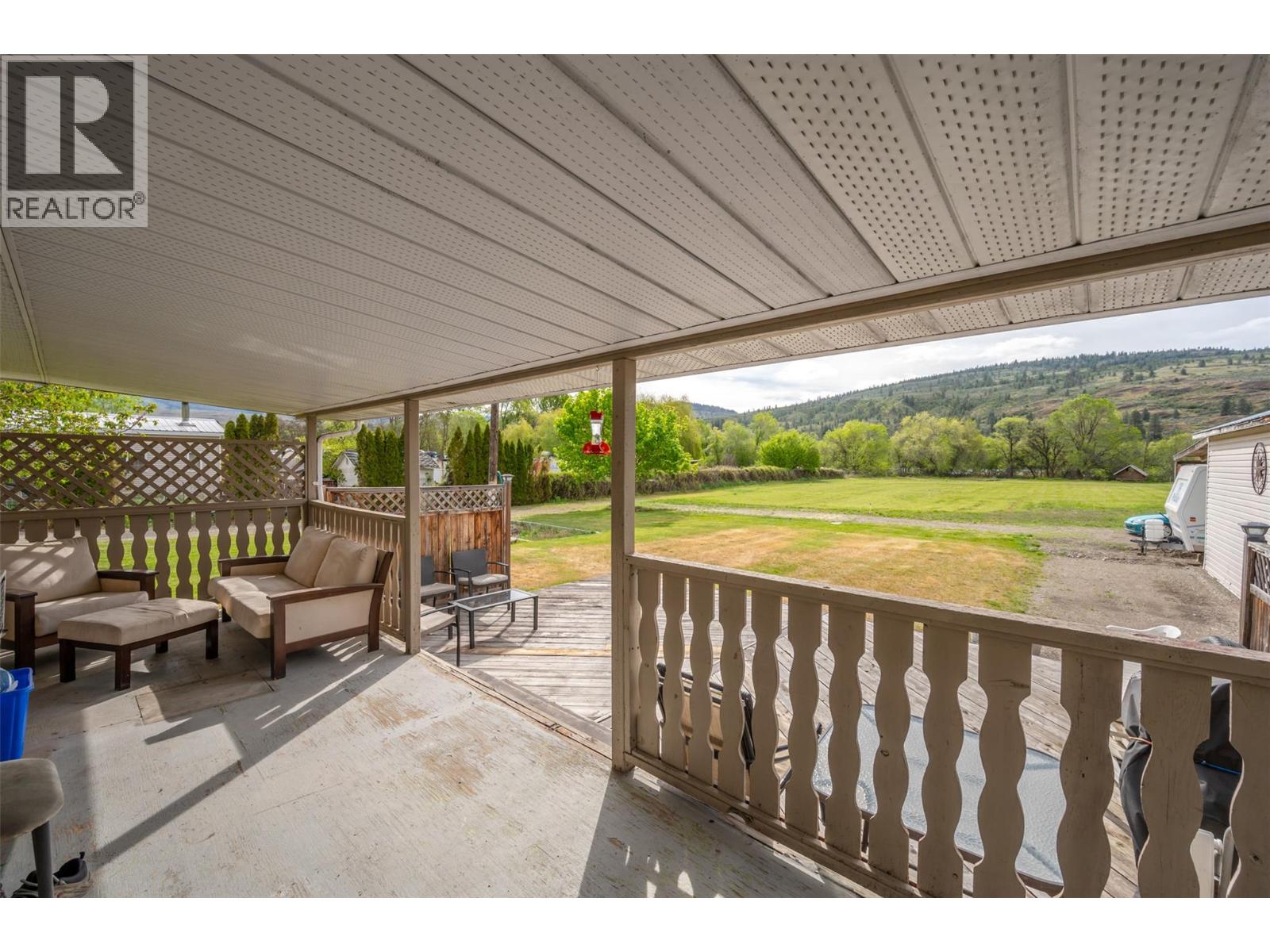 5471 SAWMILL Road, Oliver