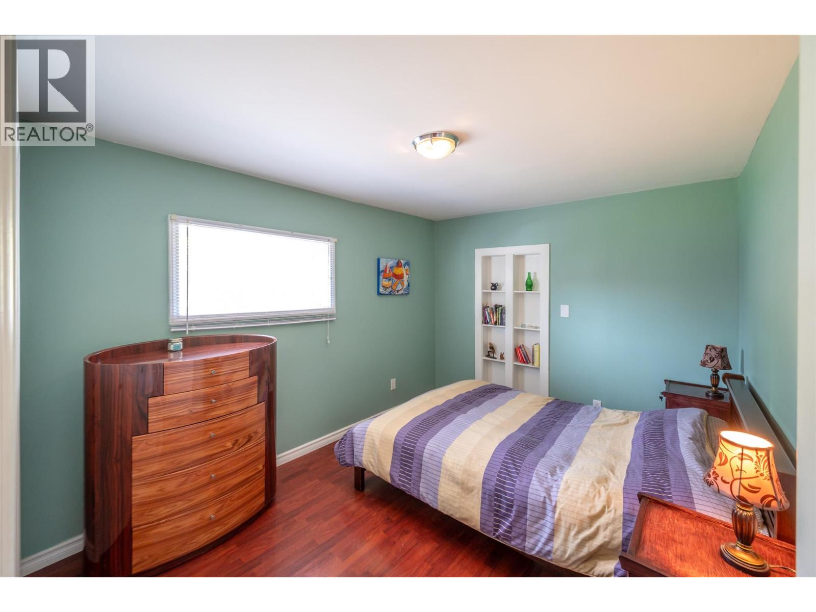 5471 SAWMILL Road, Oliver