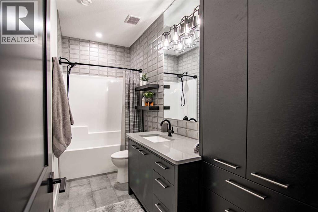 3417 Lakeshore Drive, Sylvan Lake