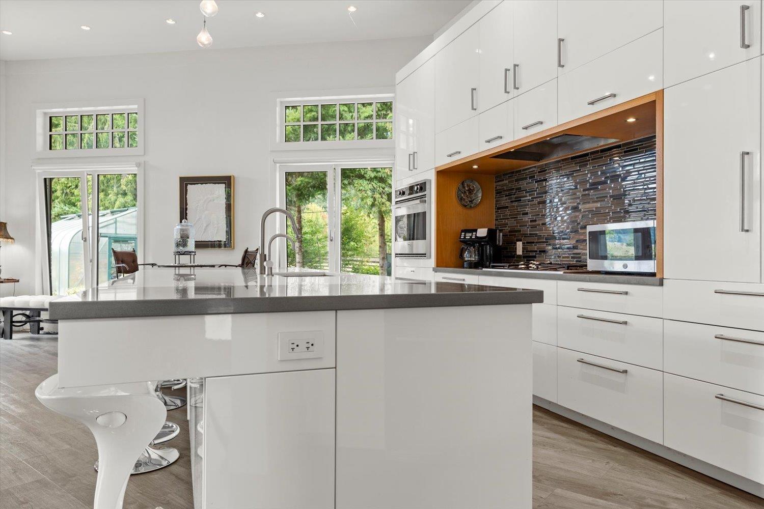 1185 COLUMBIA VALLEY ROAD, Columbia Valley, Columbia Valley