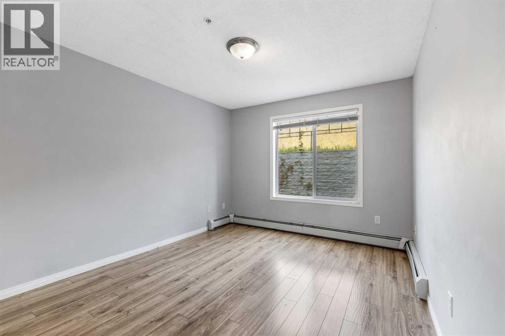 Single Family House for Sale in   Rocky Vista Park NW Rocky Ridge Calgary 
