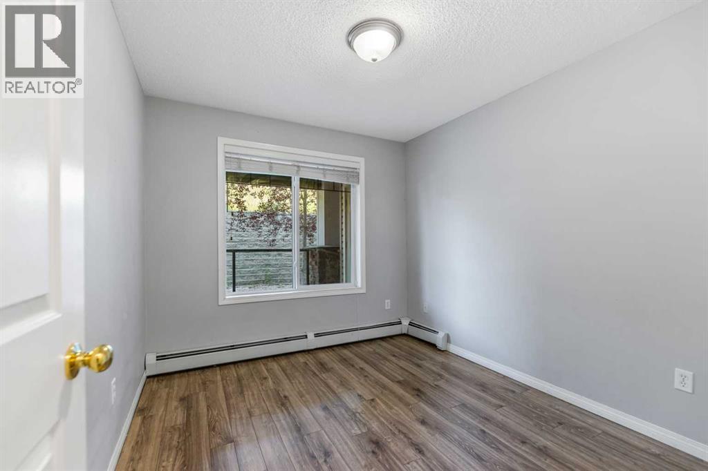 Single Family House for Sale in   Rocky Vista Park NW Rocky Ridge Calgary 
