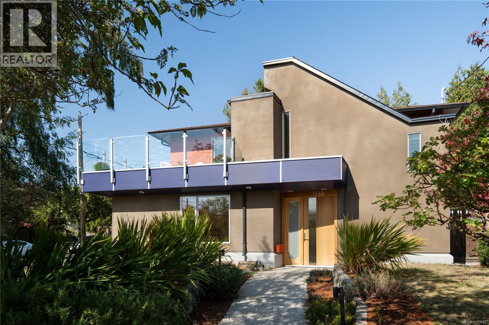 1530 Brooke Street, Victoria