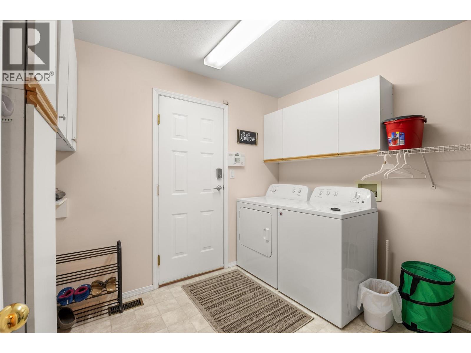 40 3096 South Main Street, Penticton