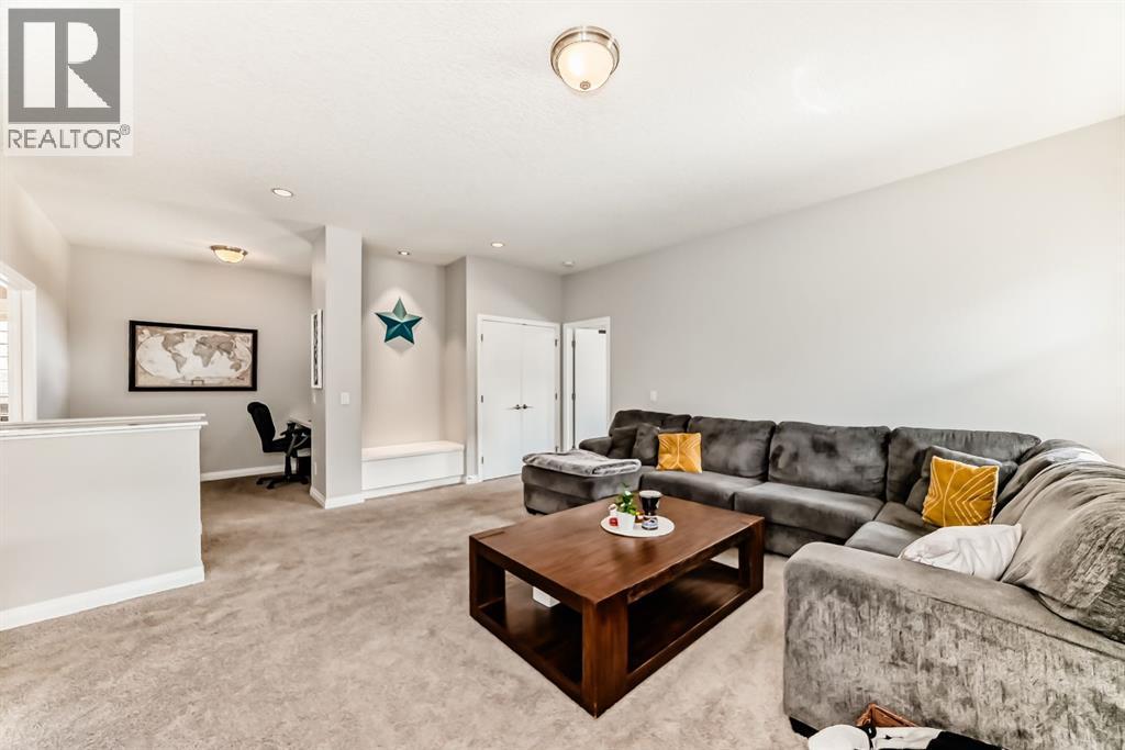 22 Riviera Place, Cochrane