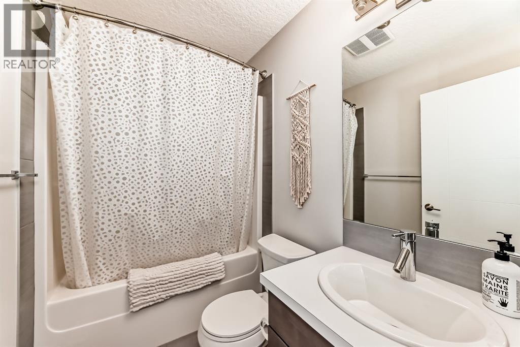 22 Riviera Place, Cochrane