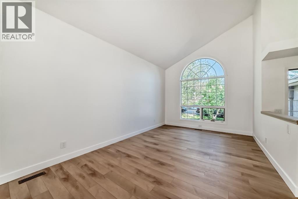 Single Family House for Sale in  Signature Close SW Signal Hill Calgary 