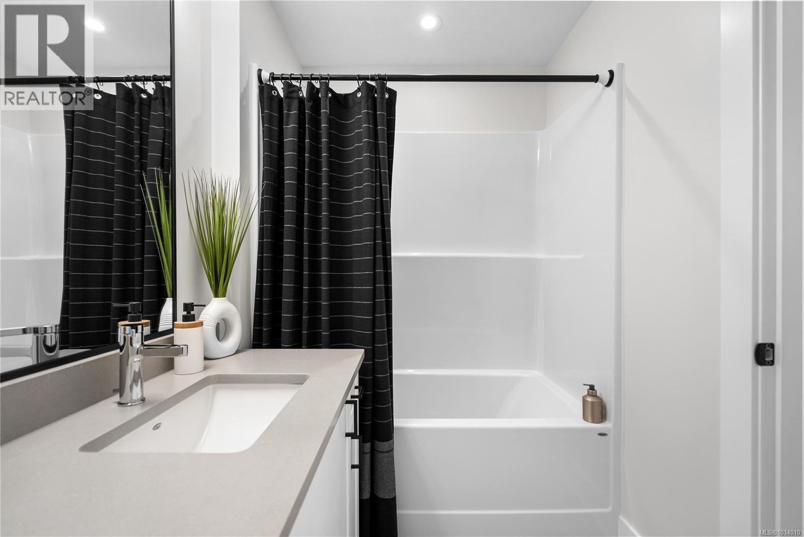 506 1371 Goldstream Ave, Langford