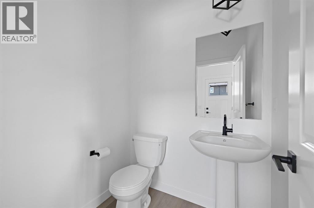 525 River Heights Drive, Cochrane