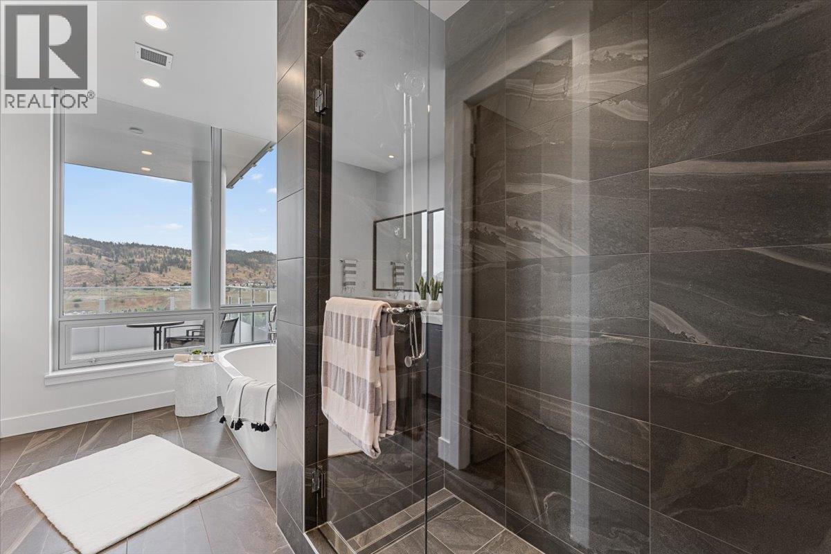 2601 1181 Sunset Drive, Kelowna
