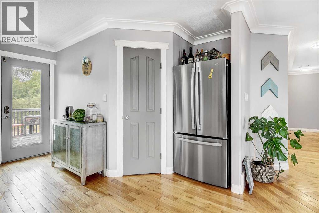 1101 Redlow Drive - Photo 4 of 45, Beaverlodge, Alberta