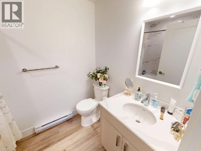 B4-6900 BURNABY STREET, Powell River
