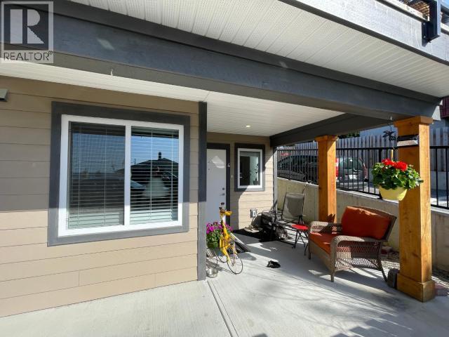 B4-6900 BURNABY STREET, Powell River