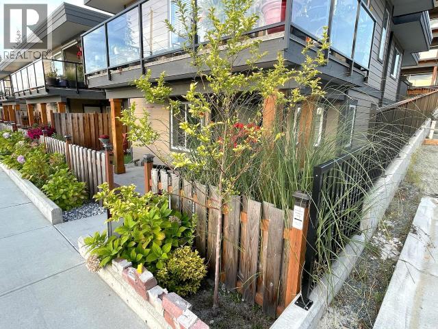 B4-6900 BURNABY STREET, Powell River