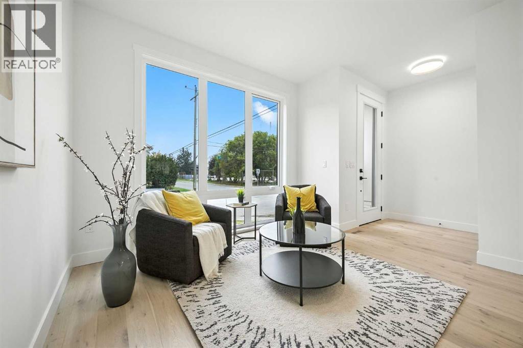 Single Family House for Sale in   Avenue NW Mount Pleasant Calgary 