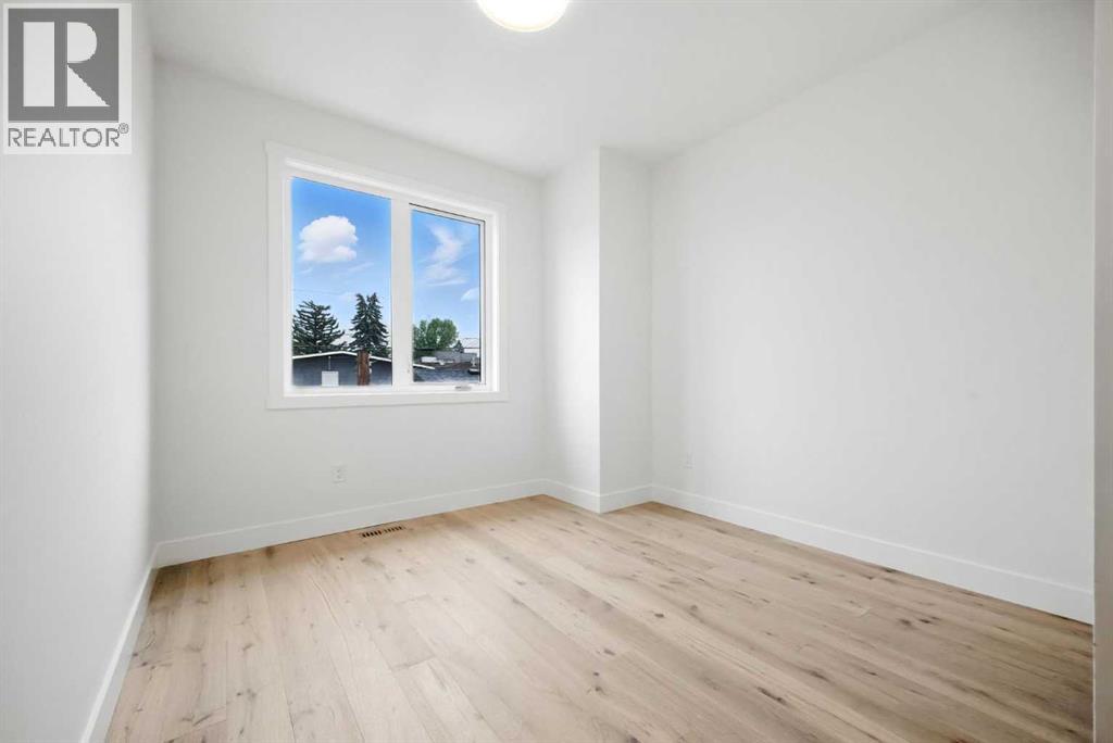 Single Family House for Sale in   Avenue NW Mount Pleasant Calgary 