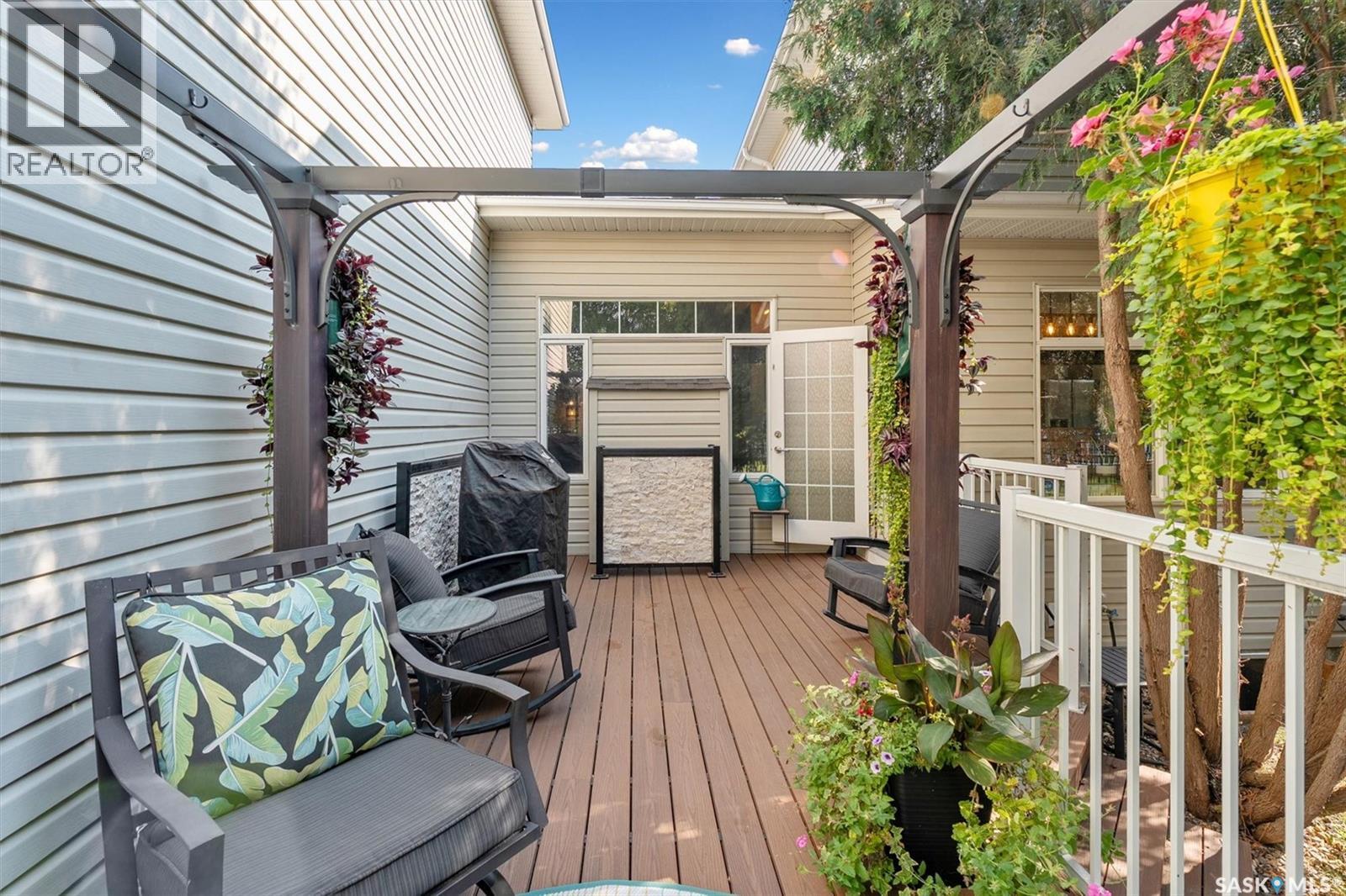 Single Family House 2 Level for Sale in   Heritage GREEN Saskatoon 