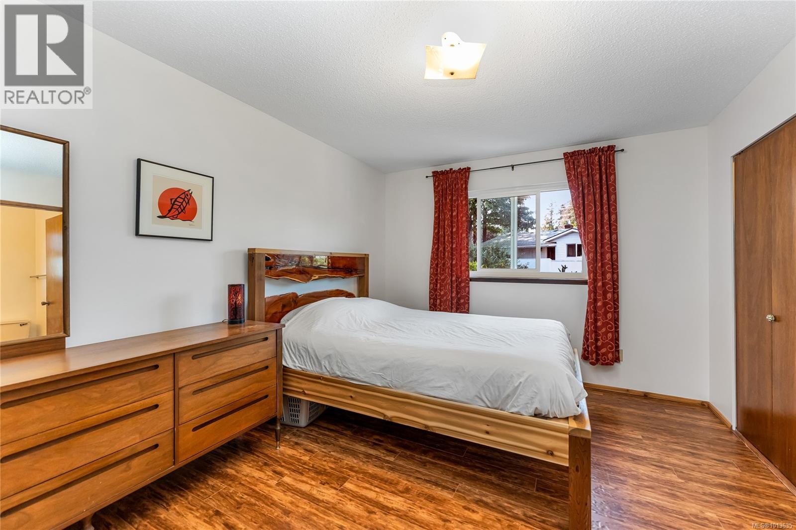 7678 Grieve Cres, Central Saanich