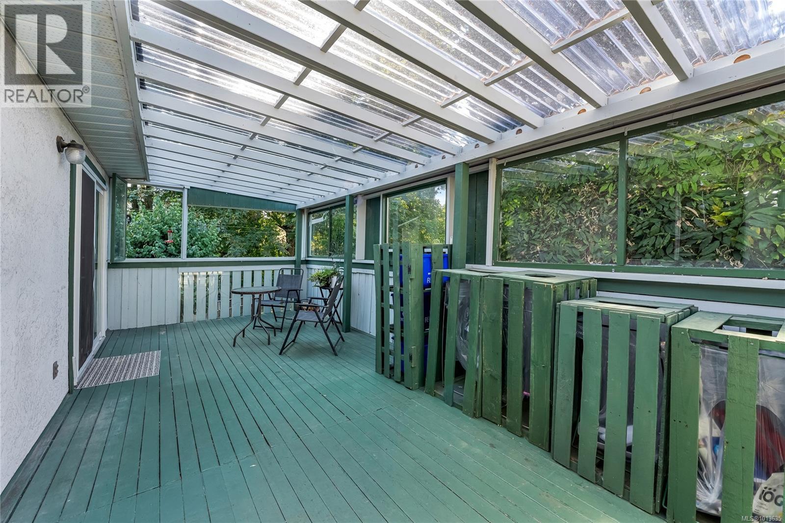 7678 Grieve Cres, Central Saanich