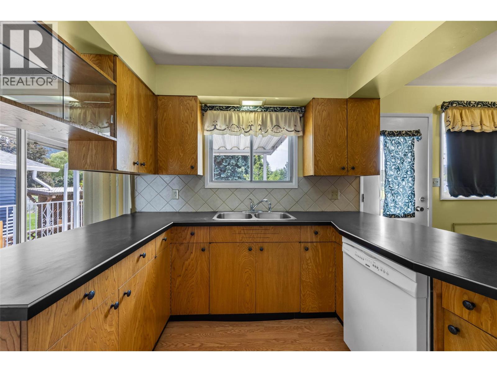 847 Hysop Road, Chase