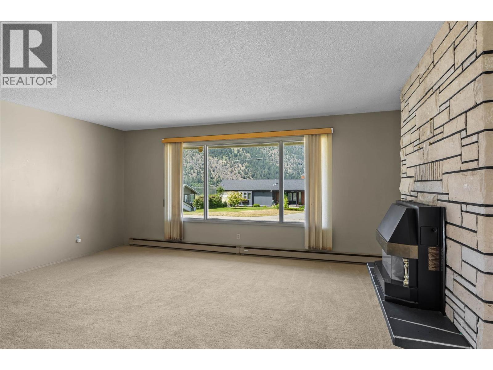 847 Hysop Road, Chase