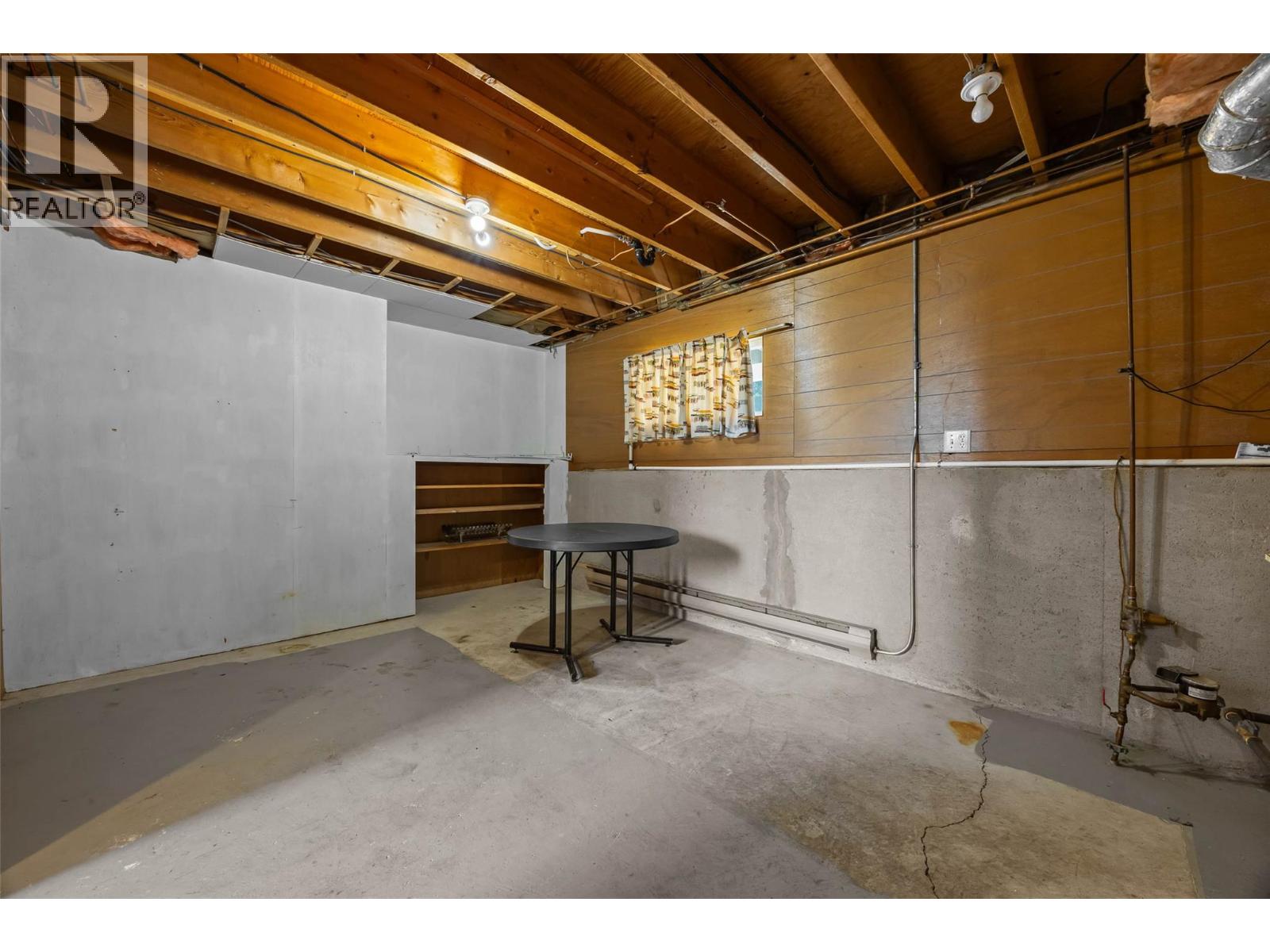 847 Hysop Road, Chase