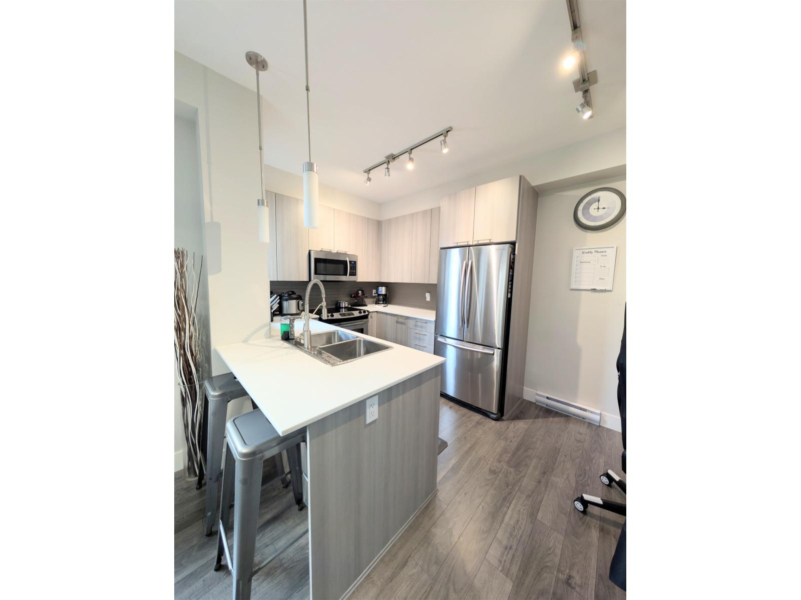 113 19433 68 AVENUE, Surrey