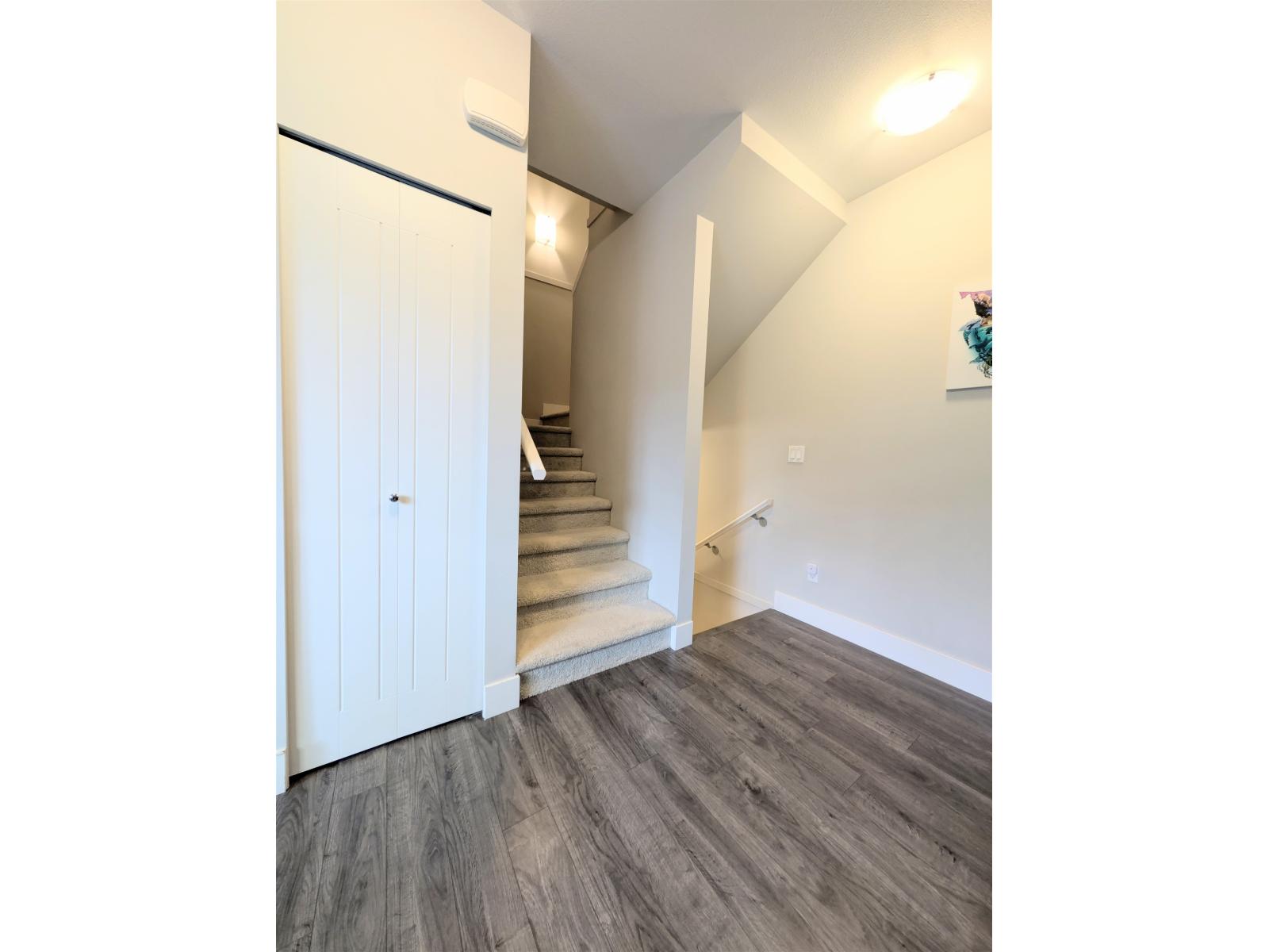 113 19433 68 AVENUE, Surrey