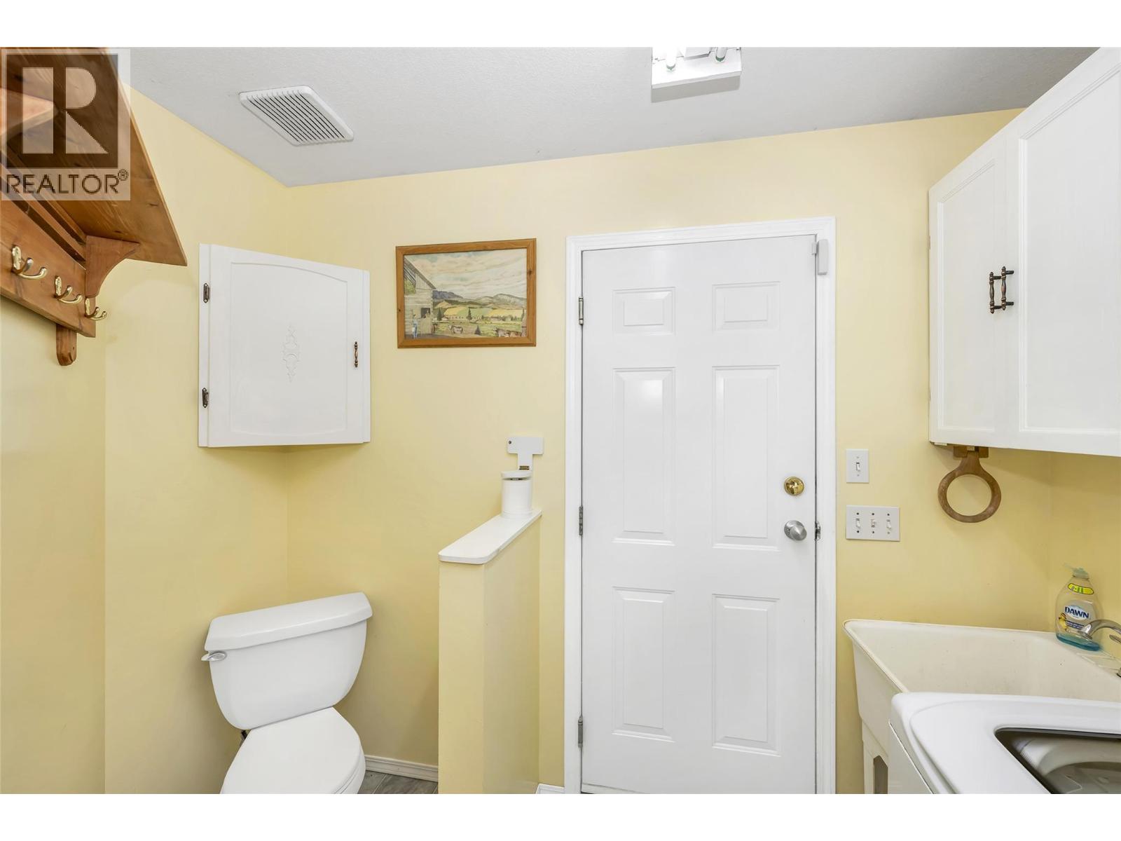 2260 Wilson Avenue, Armstrong