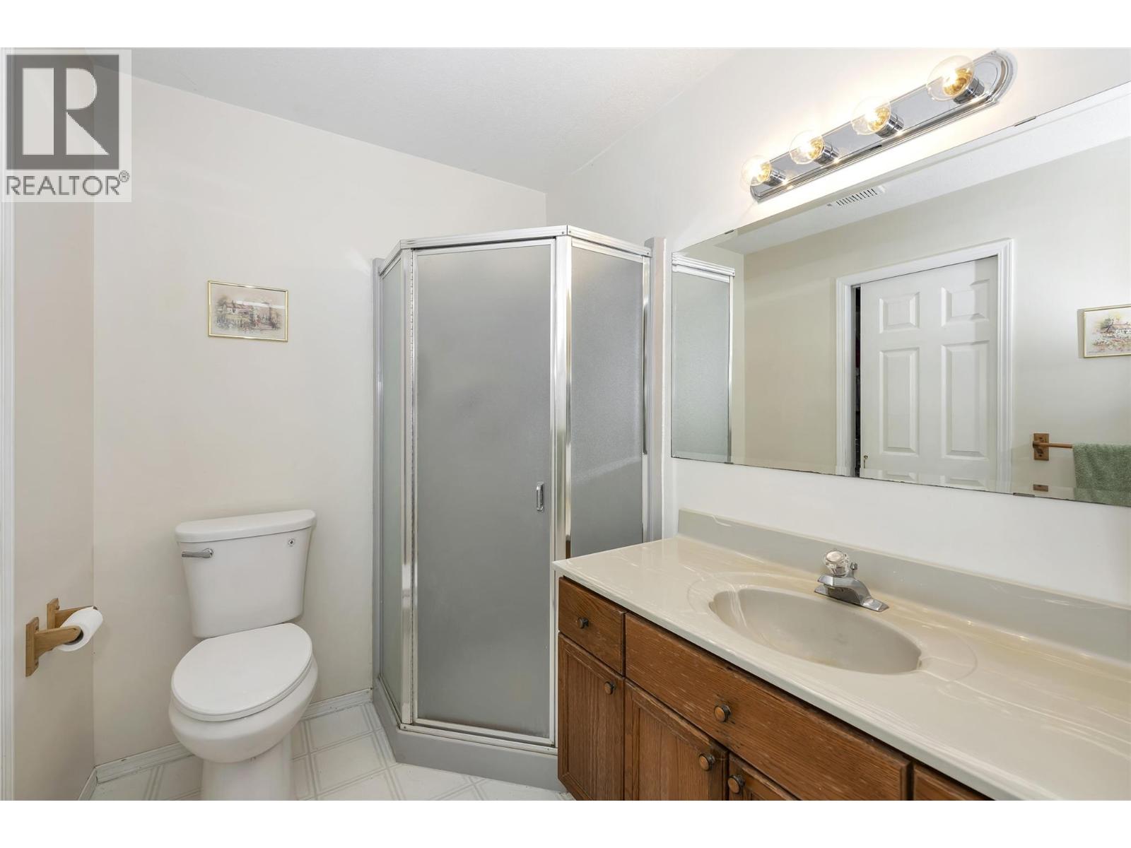 2260 Wilson Avenue, Armstrong