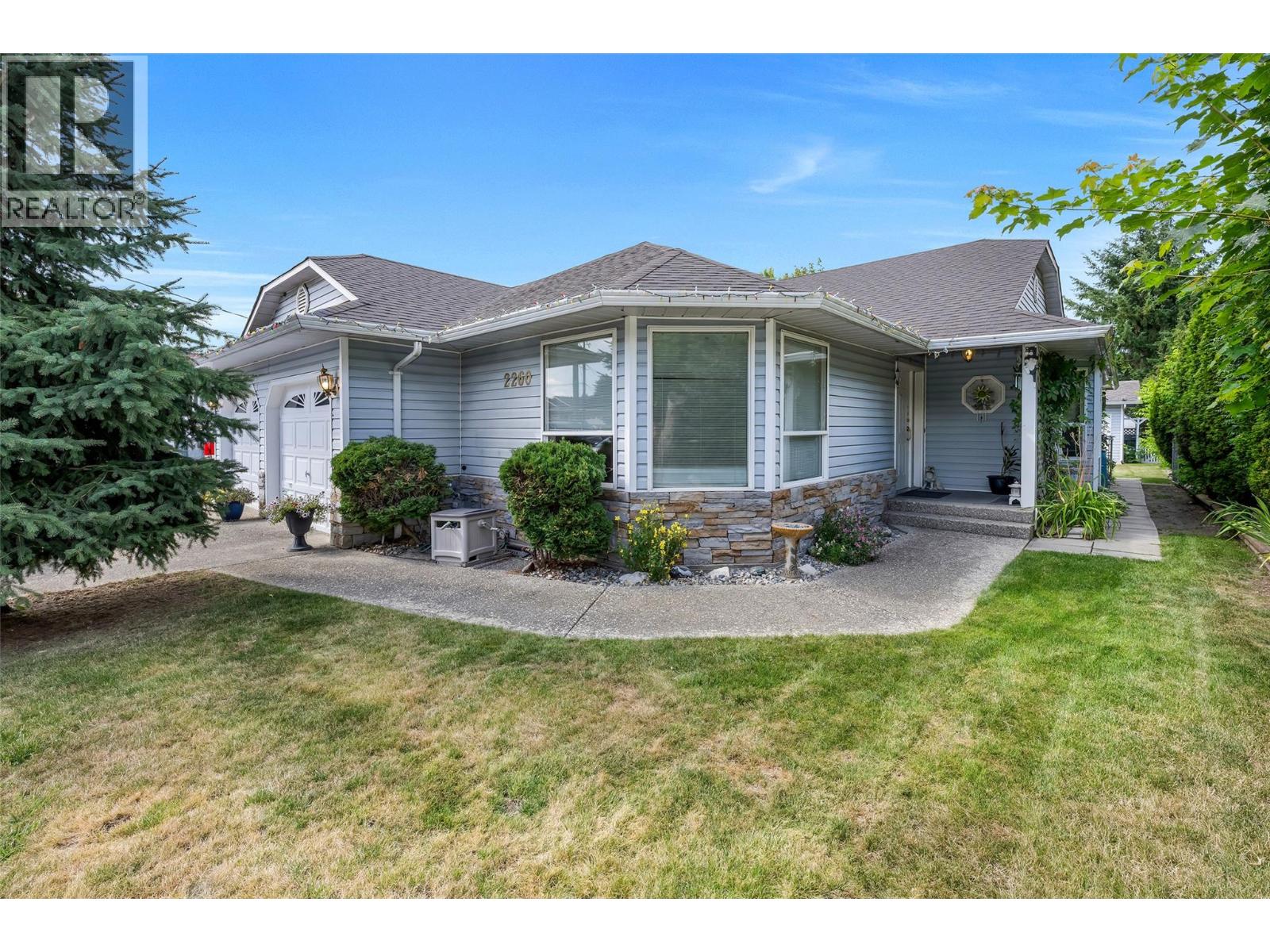 2260 Wilson Avenue, Armstrong