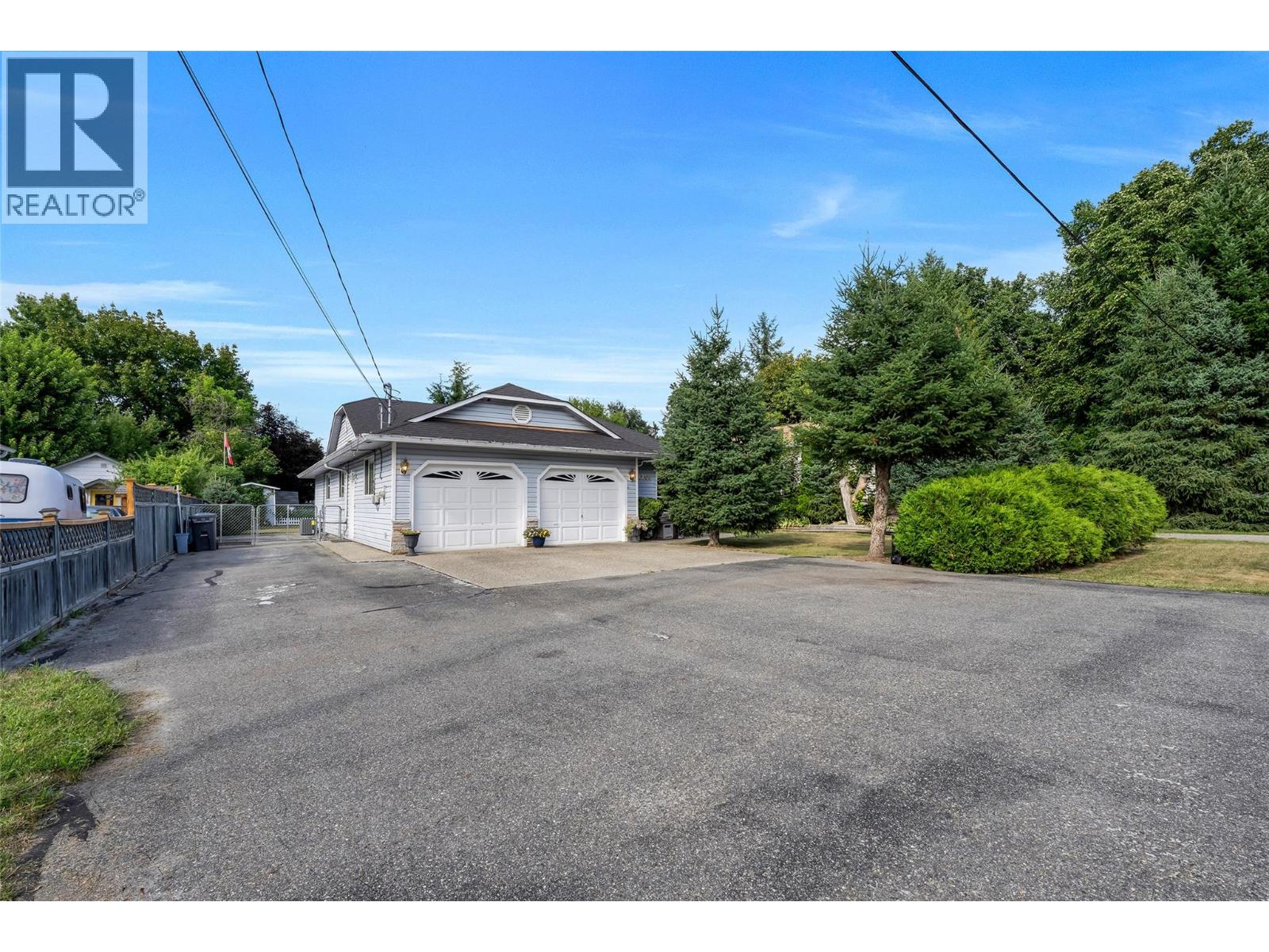 2260 Wilson Avenue, Armstrong