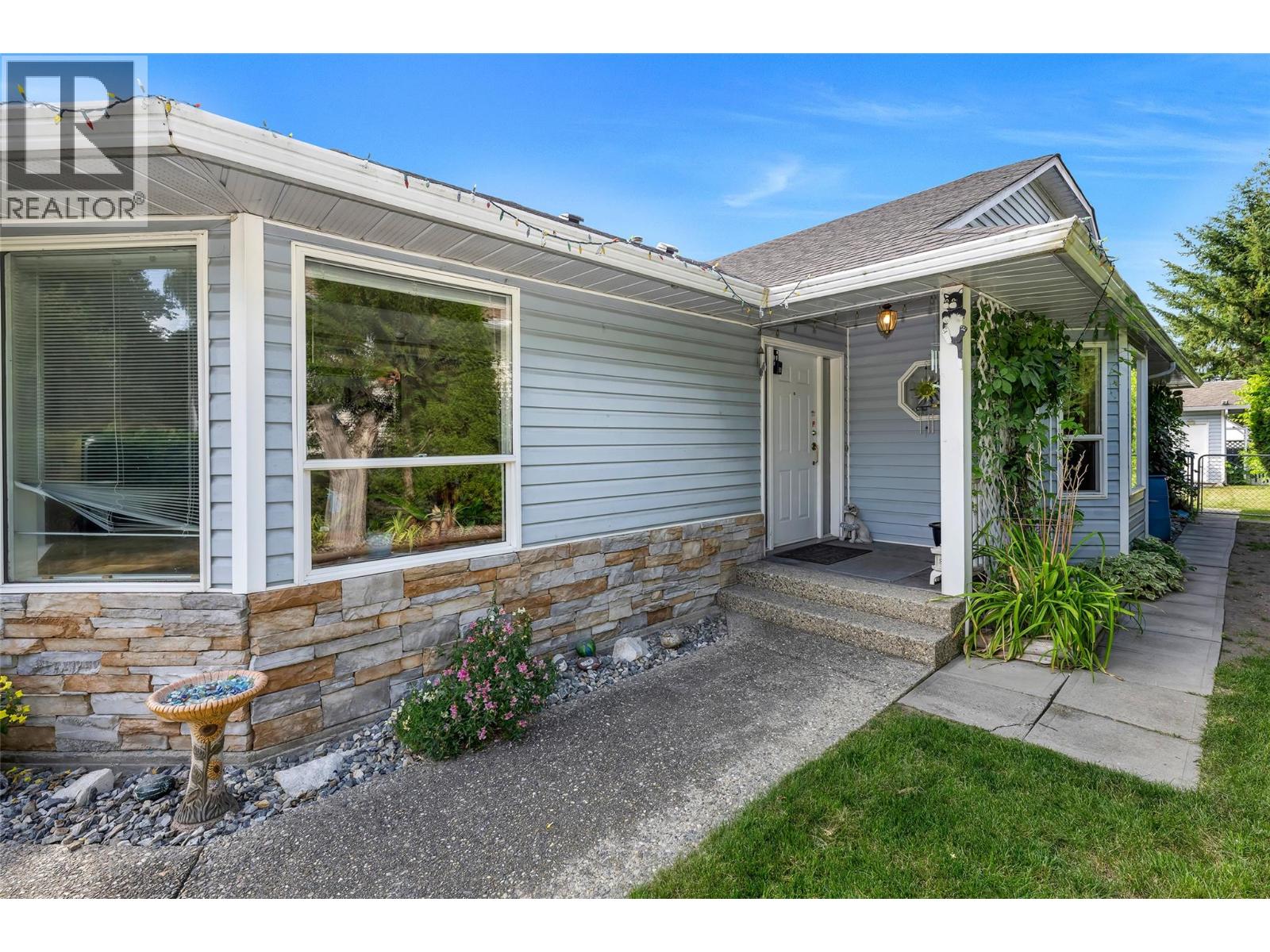 2260 Wilson Avenue, Armstrong