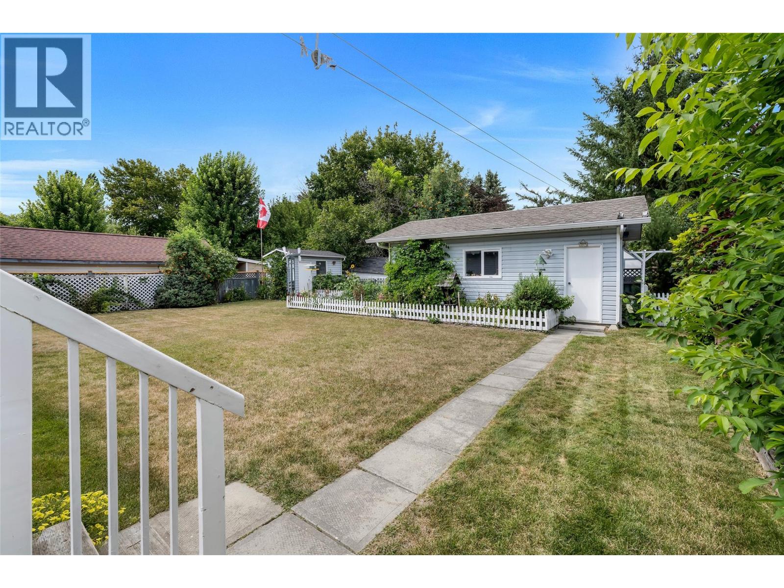 2260 Wilson Avenue, Armstrong