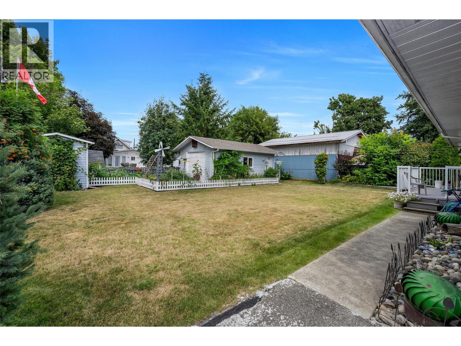 2260 Wilson Avenue, Armstrong