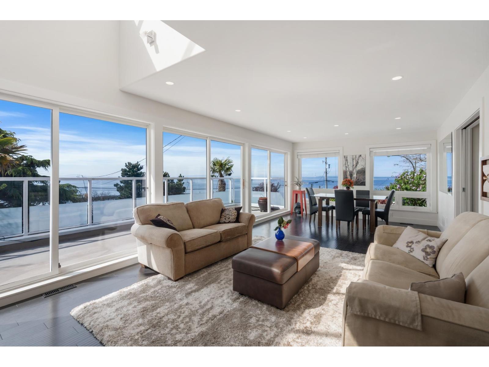 15145 VICTORIA AVENUE, White Rock